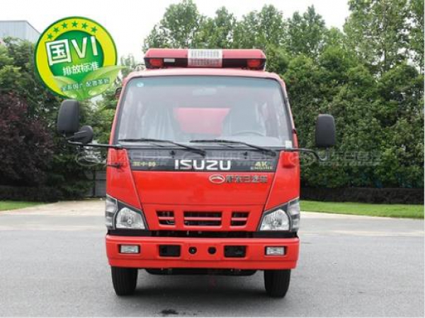 國(guó)六五十鈴700P水罐消防車3.5噸